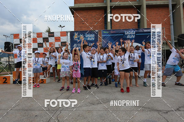 Buy your photos of the eventLaLaLa Night Run e LaLaLa Kids Run on Fotop