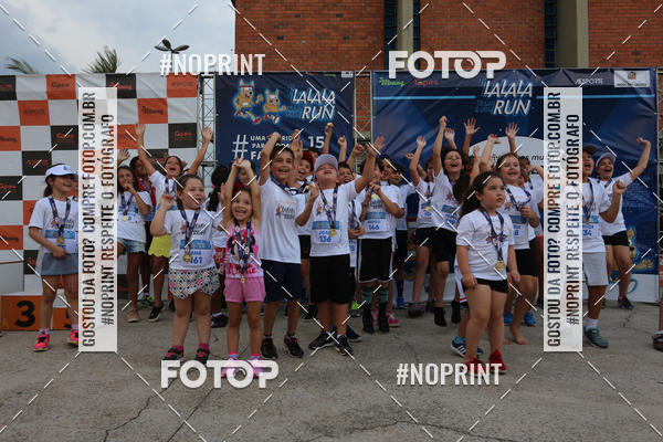 Buy your photos of the eventLaLaLa Night Run e LaLaLa Kids Run on Fotop