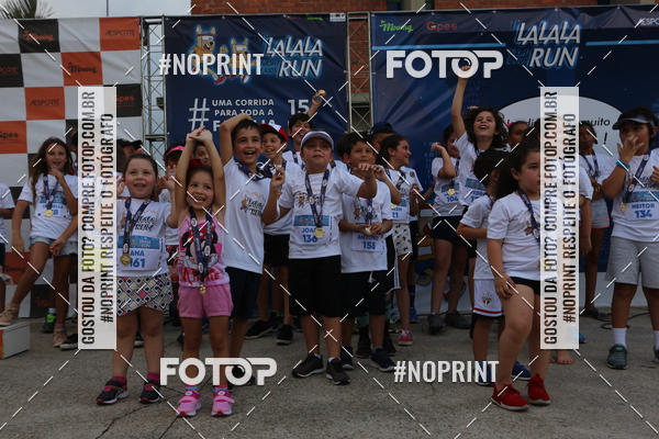 Buy your photos of the eventLaLaLa Night Run e LaLaLa Kids Run on Fotop