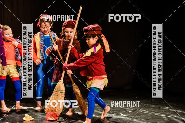 Buy your photos of the eventCabar� de Final de ano - 9/12 on Fotop