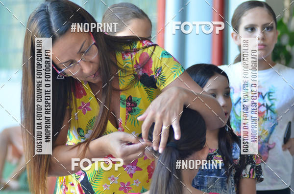 Buy your photos of the eventApresentao de dana  da Escola Uruguai na Escola Rainha do Brasil on Fotop