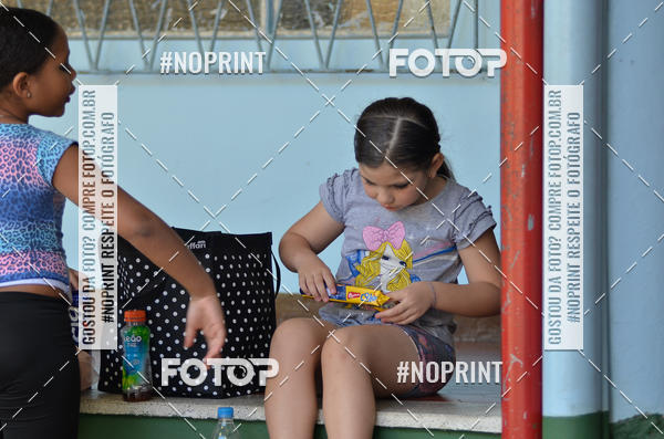Buy your photos of the eventApresentao de dana  da Escola Uruguai na Escola Rainha do Brasil on Fotop