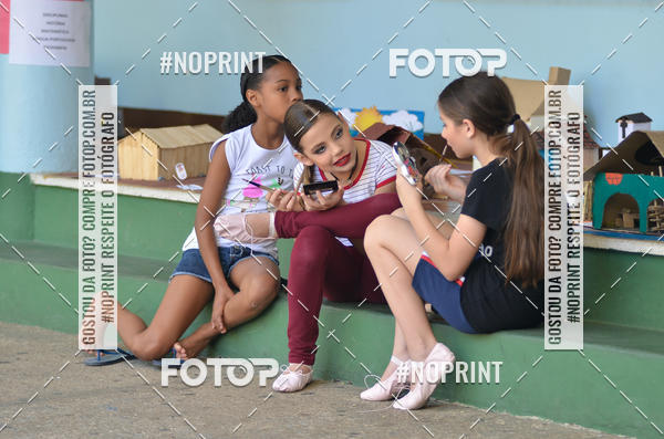 Buy your photos of the eventApresentao de dana  da Escola Uruguai na Escola Rainha do Brasil on Fotop