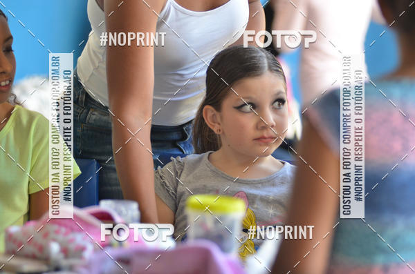 Buy your photos of the eventApresentao de dana  da Escola Uruguai na Escola Rainha do Brasil on Fotop