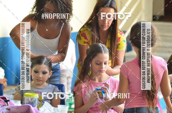 Buy your photos of the eventApresentao de dana  da Escola Uruguai na Escola Rainha do Brasil on Fotop
