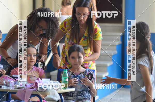 Buy your photos of the eventApresentao de dana  da Escola Uruguai na Escola Rainha do Brasil on Fotop