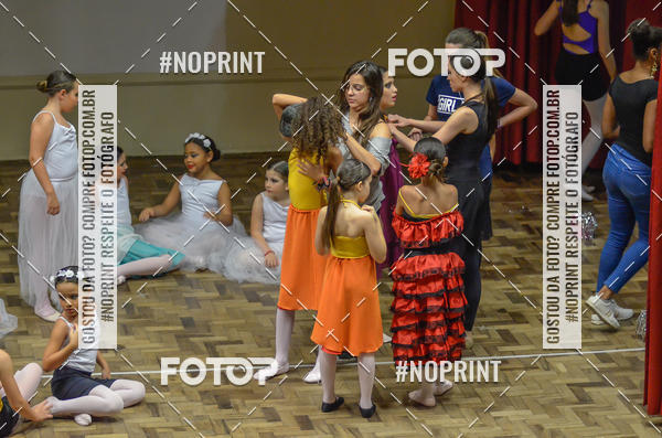 Compre suas fotos do eventoApresenta��o de dan�a  da Escola Uruguai na Escola Rainha do Brasil no Fotop