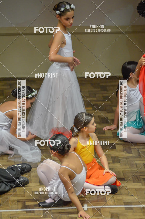 Compre suas fotos do eventoApresenta��o de dan�a  da Escola Uruguai na Escola Rainha do Brasil no Fotop