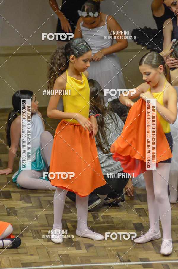 Compre suas fotos do eventoApresenta��o de dan�a  da Escola Uruguai na Escola Rainha do Brasil no Fotop