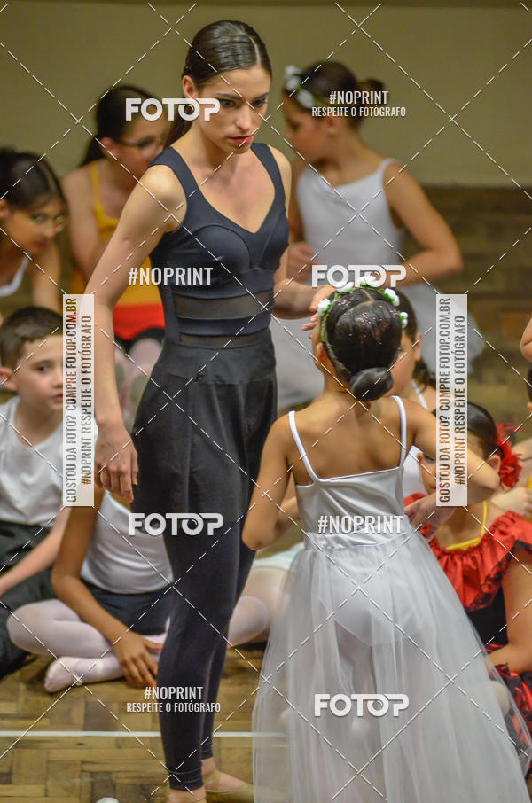Compre suas fotos do eventoApresenta��o de dan�a  da Escola Uruguai na Escola Rainha do Brasil no Fotop