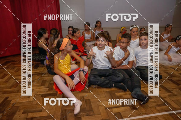 Compre suas fotos do eventoApresenta��o de dan�a  da Escola Uruguai na Escola Rainha do Brasil no Fotop