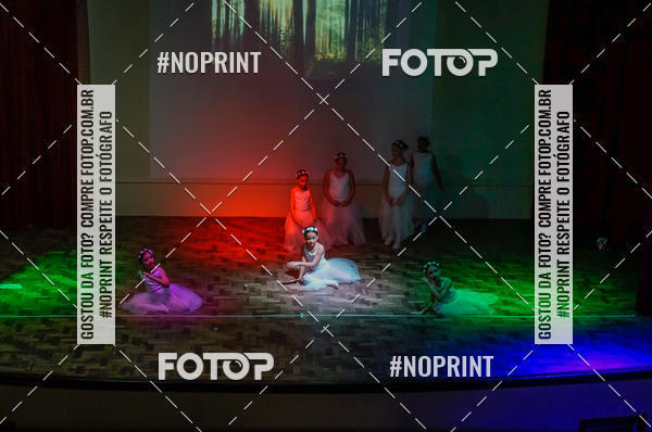 Buy your photos of the eventApresentao de dana  da Escola Uruguai na Escola Rainha do Brasil on Fotop