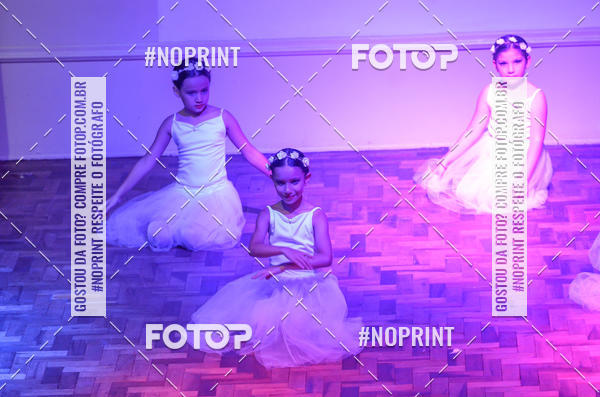 Buy your photos of the eventApresentao de dana  da Escola Uruguai na Escola Rainha do Brasil on Fotop