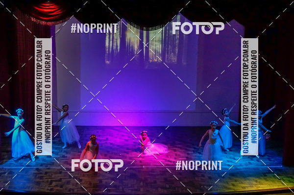 Buy your photos of the eventApresentao de dana  da Escola Uruguai na Escola Rainha do Brasil on Fotop