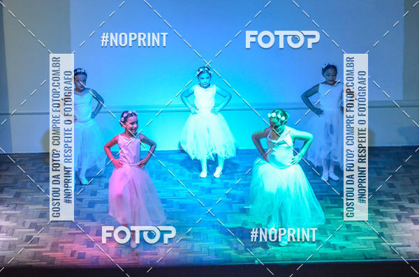 Buy your photos of the eventApresentao de dana  da Escola Uruguai na Escola Rainha do Brasil on Fotop