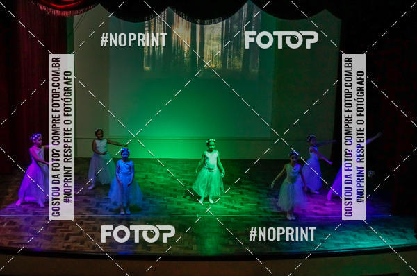 Buy your photos of the eventApresentao de dana  da Escola Uruguai na Escola Rainha do Brasil on Fotop