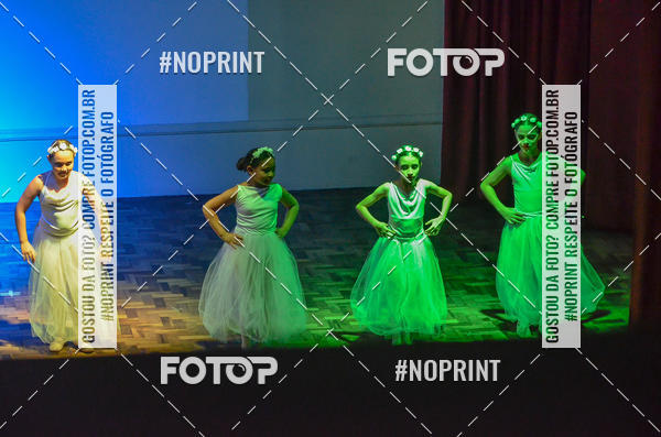 Buy your photos of the eventApresentao de dana  da Escola Uruguai na Escola Rainha do Brasil on Fotop