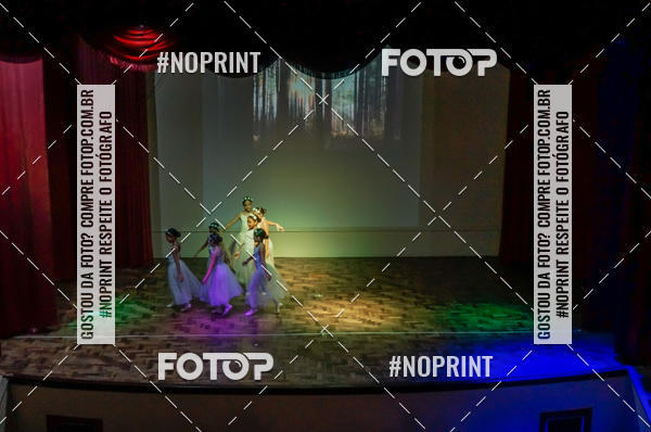 Buy your photos of the eventApresentao de dana  da Escola Uruguai na Escola Rainha do Brasil on Fotop