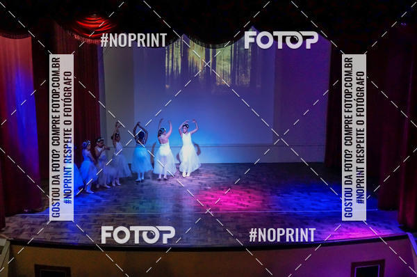 Buy your photos of the eventApresentao de dana  da Escola Uruguai na Escola Rainha do Brasil on Fotop