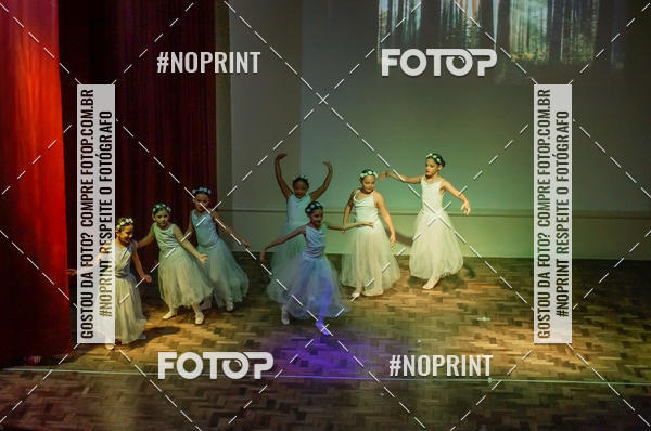 Buy your photos of the eventApresentao de dana  da Escola Uruguai na Escola Rainha do Brasil on Fotop