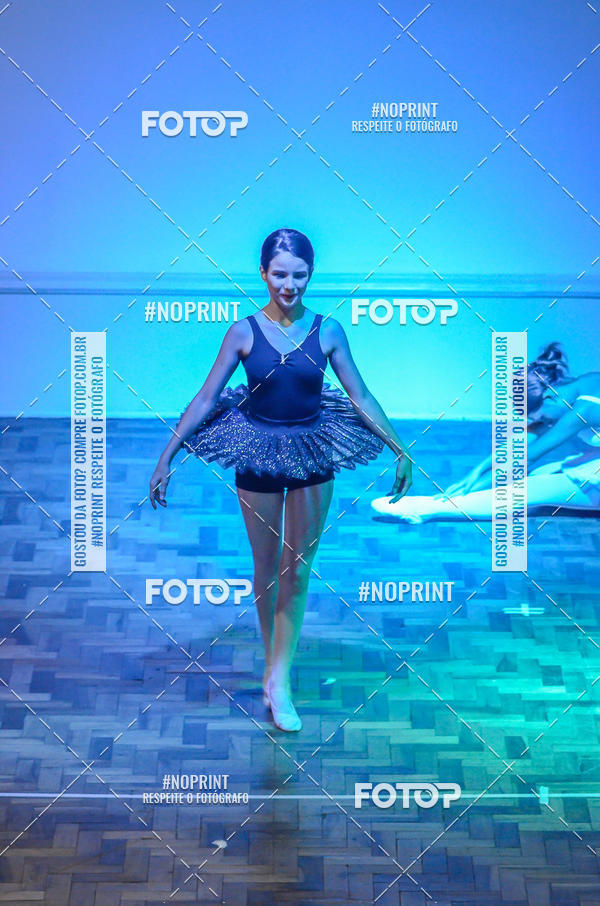 Buy your photos of the eventApresentao de dana  da Escola Uruguai na Escola Rainha do Brasil on Fotop