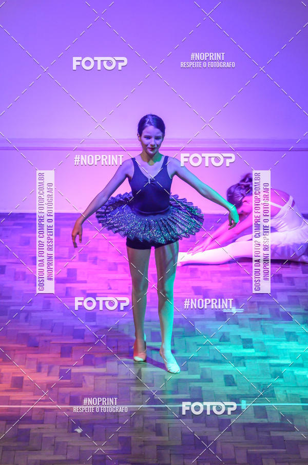 Buy your photos of the eventApresentao de dana  da Escola Uruguai na Escola Rainha do Brasil on Fotop