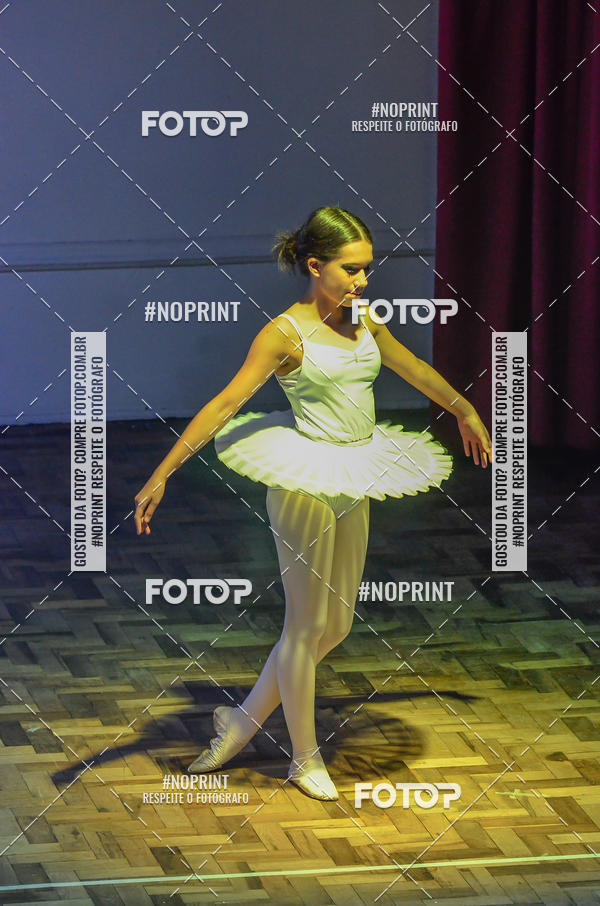 Buy your photos of the eventApresentao de dana  da Escola Uruguai na Escola Rainha do Brasil on Fotop