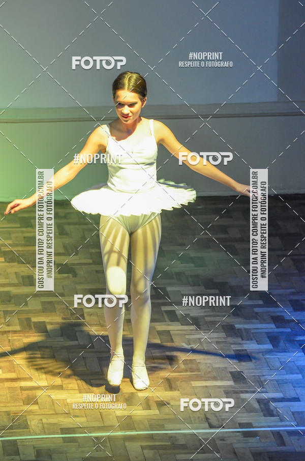 Buy your photos of the eventApresentao de dana  da Escola Uruguai na Escola Rainha do Brasil on Fotop