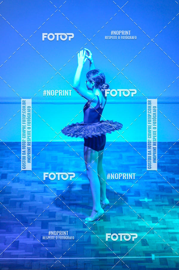 Buy your photos of the eventApresentao de dana  da Escola Uruguai na Escola Rainha do Brasil on Fotop