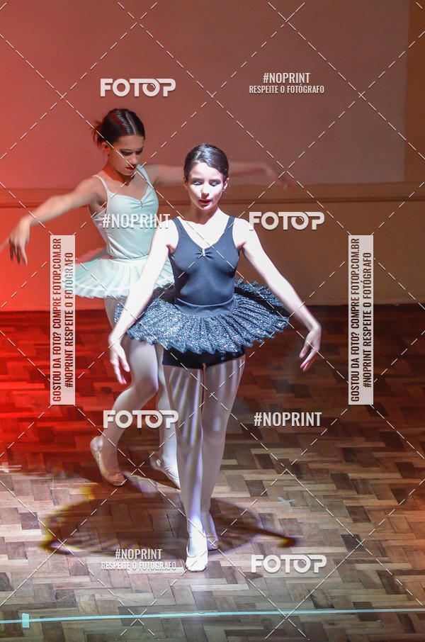 Buy your photos of the eventApresentao de dana  da Escola Uruguai na Escola Rainha do Brasil on Fotop