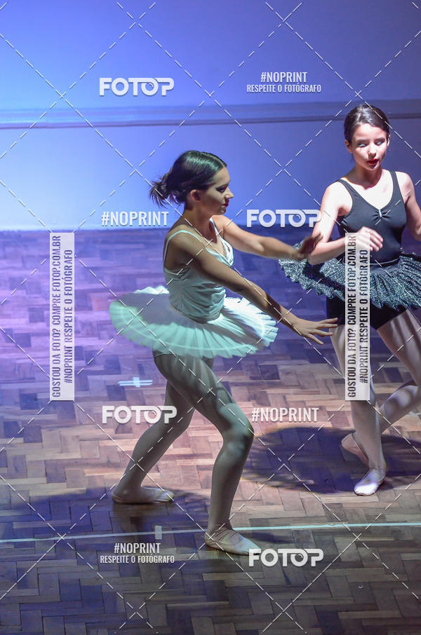 Buy your photos of the eventApresentao de dana  da Escola Uruguai na Escola Rainha do Brasil on Fotop