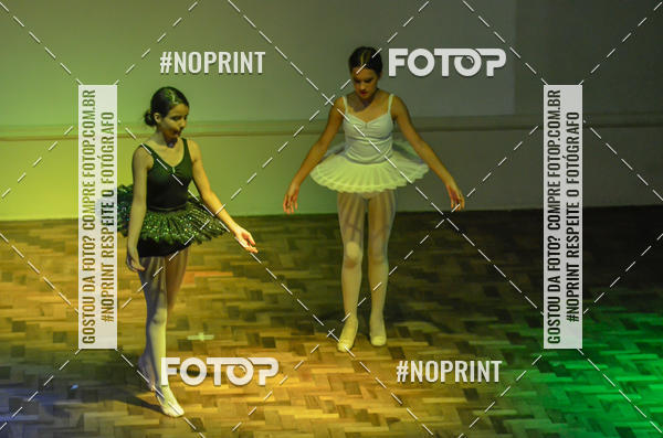 Buy your photos of the eventApresentao de dana  da Escola Uruguai na Escola Rainha do Brasil on Fotop