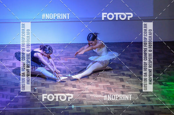 Buy your photos of the eventApresentao de dana  da Escola Uruguai na Escola Rainha do Brasil on Fotop