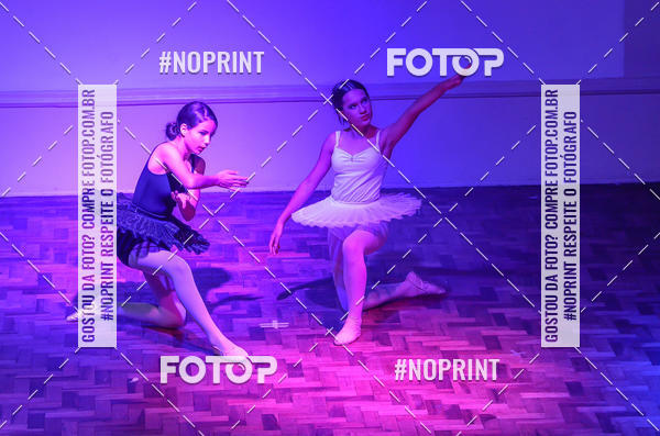 Buy your photos of the eventApresentao de dana  da Escola Uruguai na Escola Rainha do Brasil on Fotop