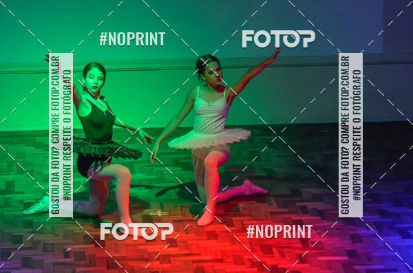 Buy your photos of the eventApresentao de dana  da Escola Uruguai na Escola Rainha do Brasil on Fotop