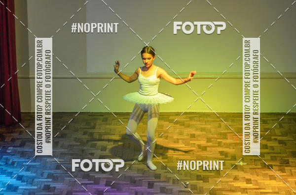 Buy your photos of the eventApresentao de dana  da Escola Uruguai na Escola Rainha do Brasil on Fotop