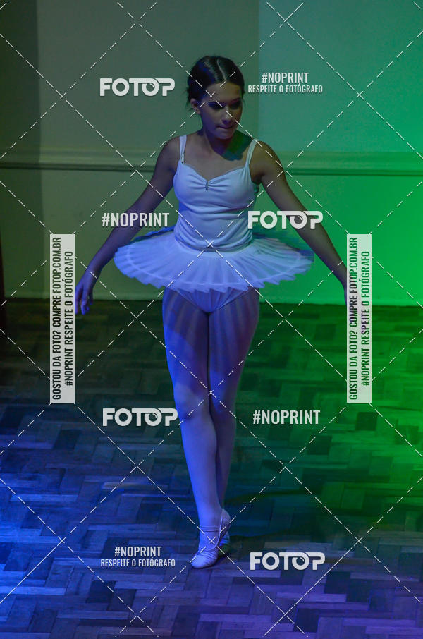 Buy your photos of the eventApresentao de dana  da Escola Uruguai na Escola Rainha do Brasil on Fotop