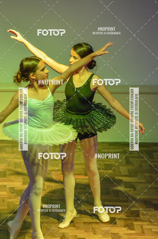 Buy your photos of the eventApresentao de dana  da Escola Uruguai na Escola Rainha do Brasil on Fotop