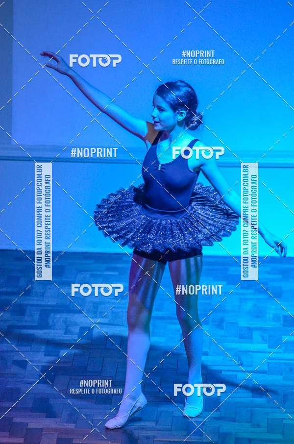 Buy your photos of the eventApresentao de dana  da Escola Uruguai na Escola Rainha do Brasil on Fotop