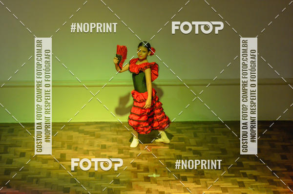 Buy your photos of the eventApresentao de dana  da Escola Uruguai na Escola Rainha do Brasil on Fotop