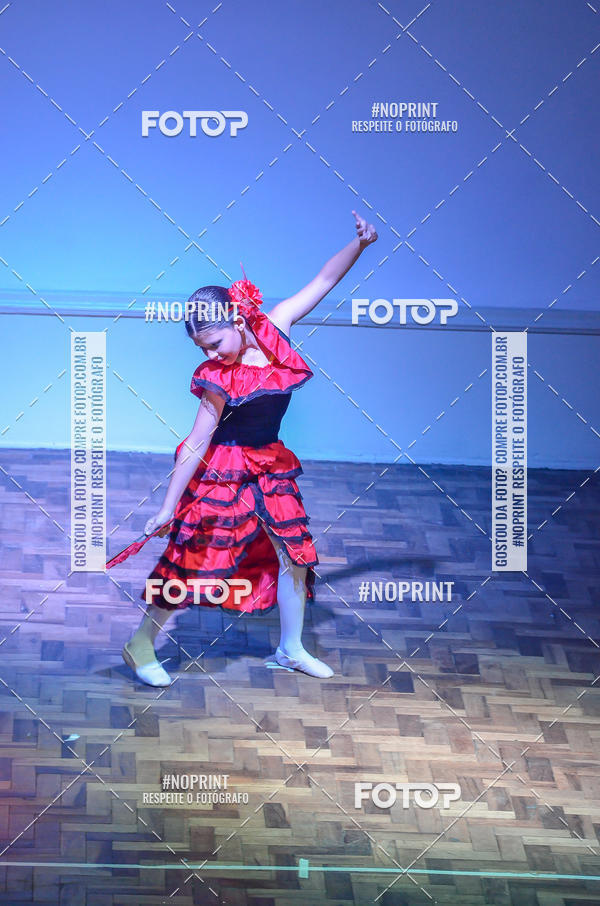 Buy your photos of the eventApresentao de dana  da Escola Uruguai na Escola Rainha do Brasil on Fotop