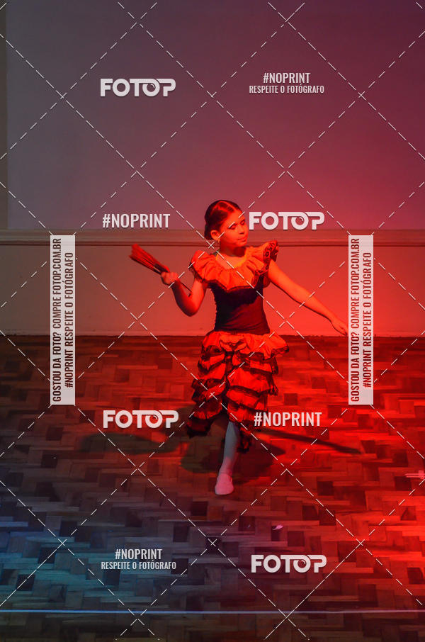 Buy your photos of the eventApresentao de dana  da Escola Uruguai na Escola Rainha do Brasil on Fotop