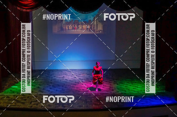 Buy your photos of the eventApresentao de dana  da Escola Uruguai na Escola Rainha do Brasil on Fotop