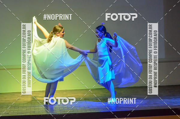 Buy your photos of the eventApresentao de dana  da Escola Uruguai na Escola Rainha do Brasil on Fotop