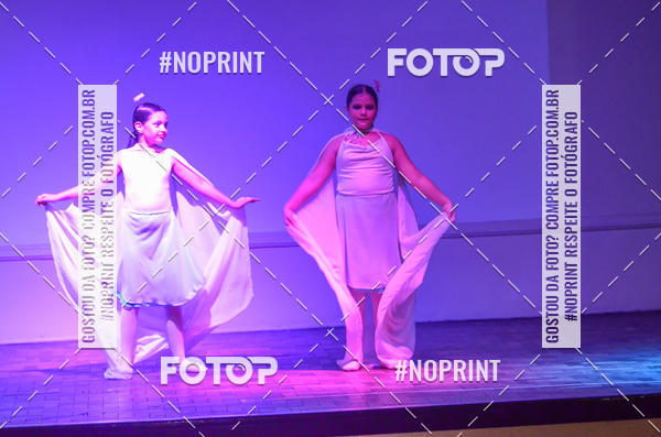 Buy your photos of the eventApresentao de dana  da Escola Uruguai na Escola Rainha do Brasil on Fotop