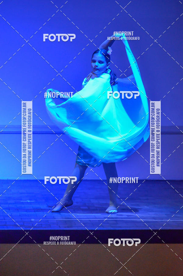 Buy your photos of the eventApresentao de dana  da Escola Uruguai na Escola Rainha do Brasil on Fotop