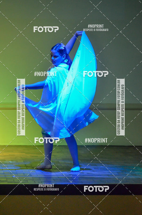 Buy your photos of the eventApresentao de dana  da Escola Uruguai na Escola Rainha do Brasil on Fotop