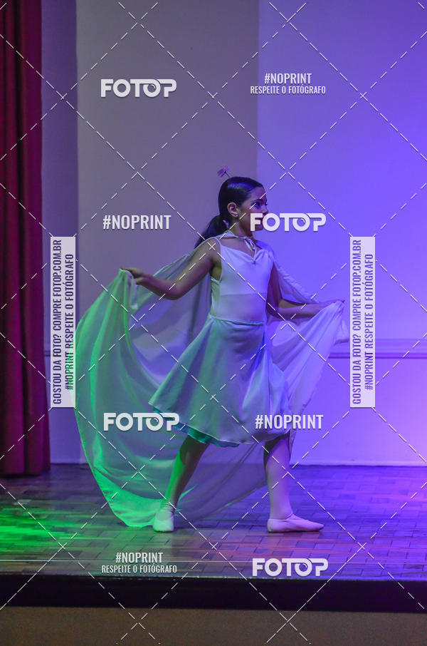 Buy your photos of the eventApresentao de dana  da Escola Uruguai na Escola Rainha do Brasil on Fotop