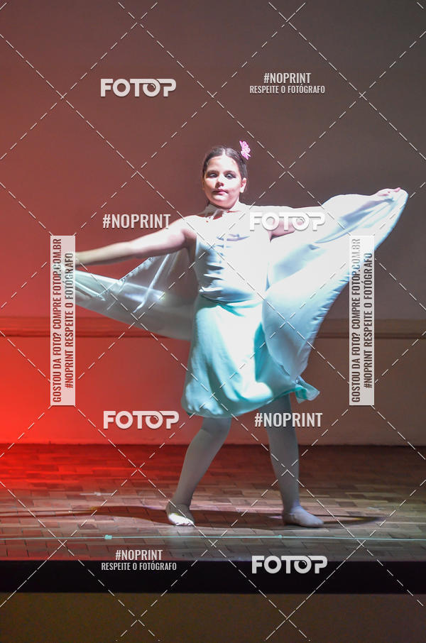 Buy your photos of the eventApresentao de dana  da Escola Uruguai na Escola Rainha do Brasil on Fotop