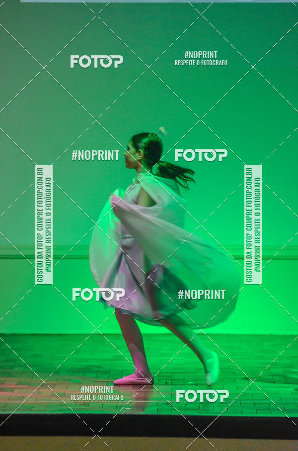 Buy your photos of the eventApresentao de dana  da Escola Uruguai na Escola Rainha do Brasil on Fotop